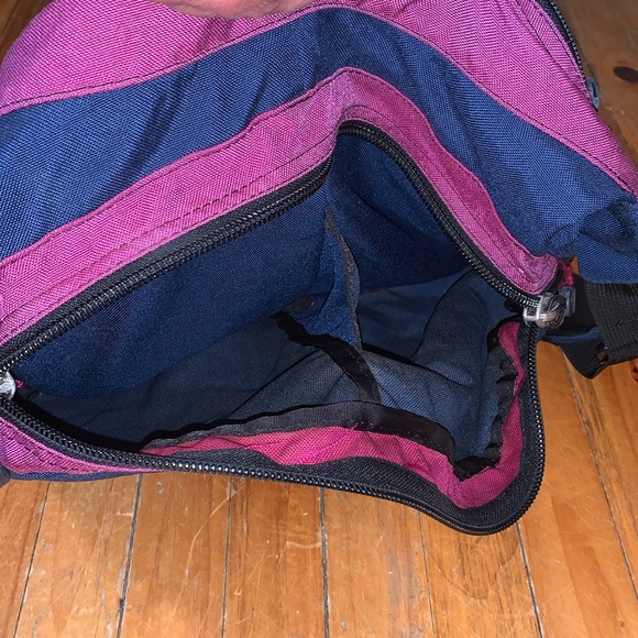 Rare Title Nine cross body bag - Picture 2 of 7